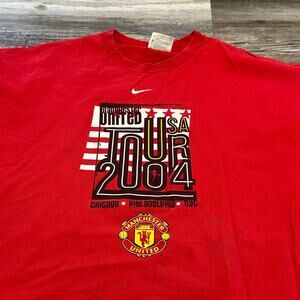 Vintage Y2K Nike 2004 Manchester United USA Tour Red Mens L Sporty Soccer Tshirt